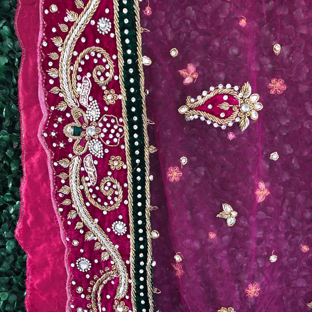 Wedding lehenga - Picture 3 of 8